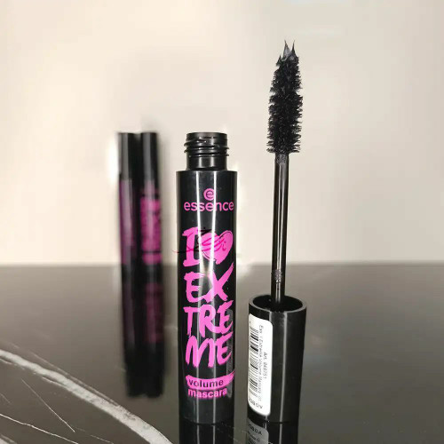 ریمل پرپشت کننده اسنس