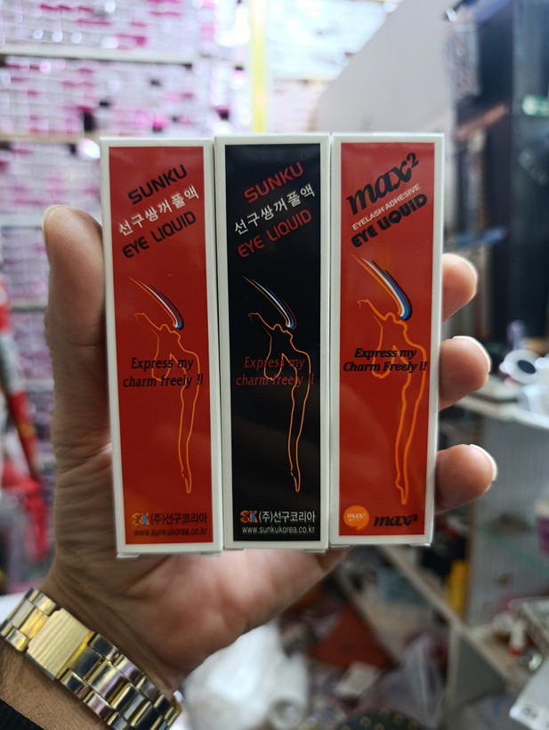 خرید چسب مژه مکسی تو درب قرمز قلمی اصلی کرهmax2 - آرایشی ارغوان